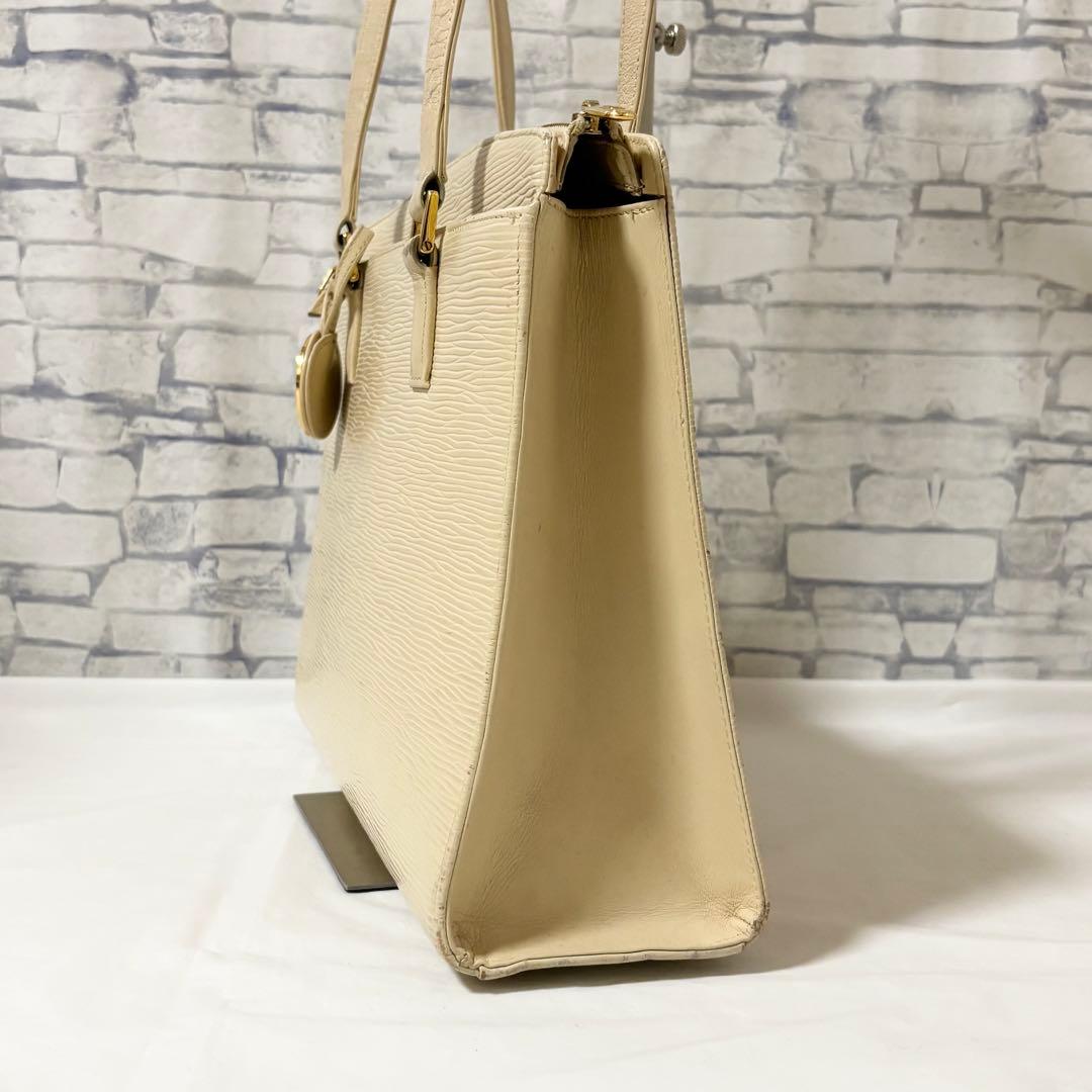 ヴァレンティノガラヴァーニ・エピレザー トートバッグ肩掛け A4可 保存袋付き