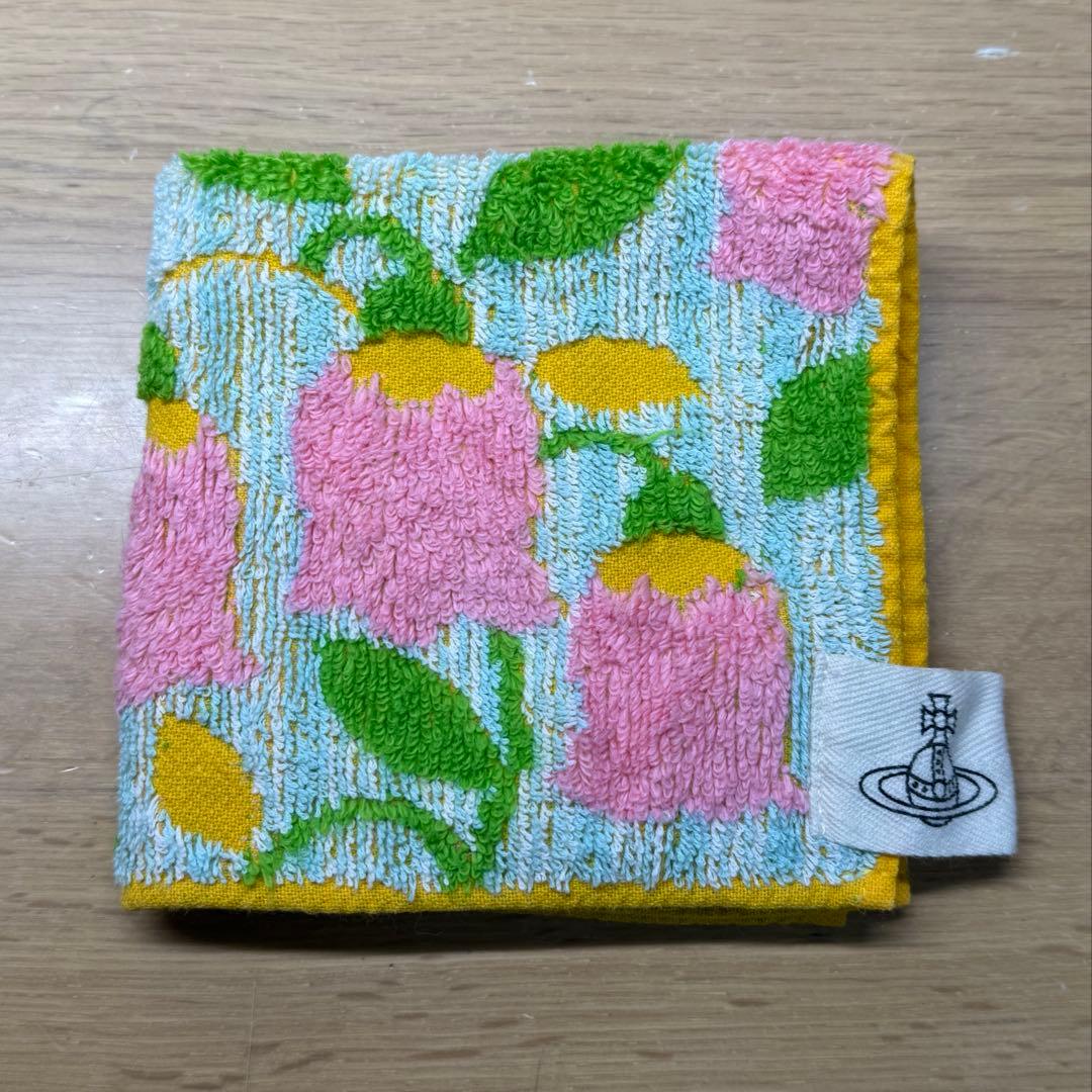 Vivienne ハンカチ