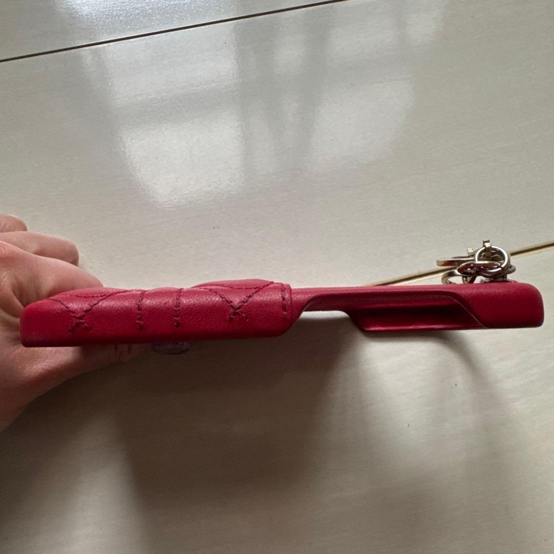 LADY DIOR iPhone15pro ケース ハート キルティング　破損有