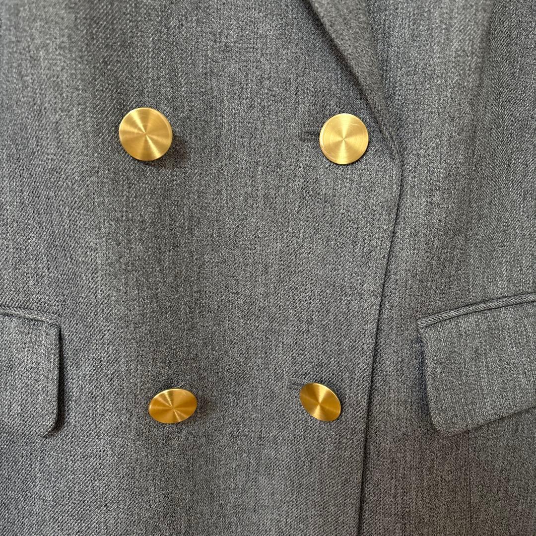 ナチュラルビューティーベーシック　ダブルブレストボクシージャケット グレー