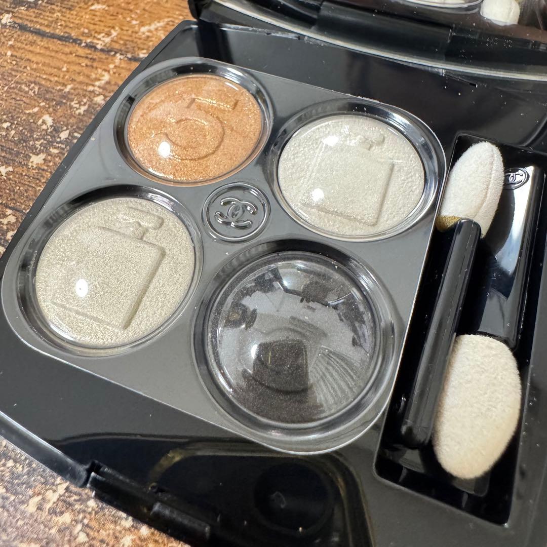 未使用　CHANEL　シャネルレキャトルオンブル　No5 No.5 アイシャドウ