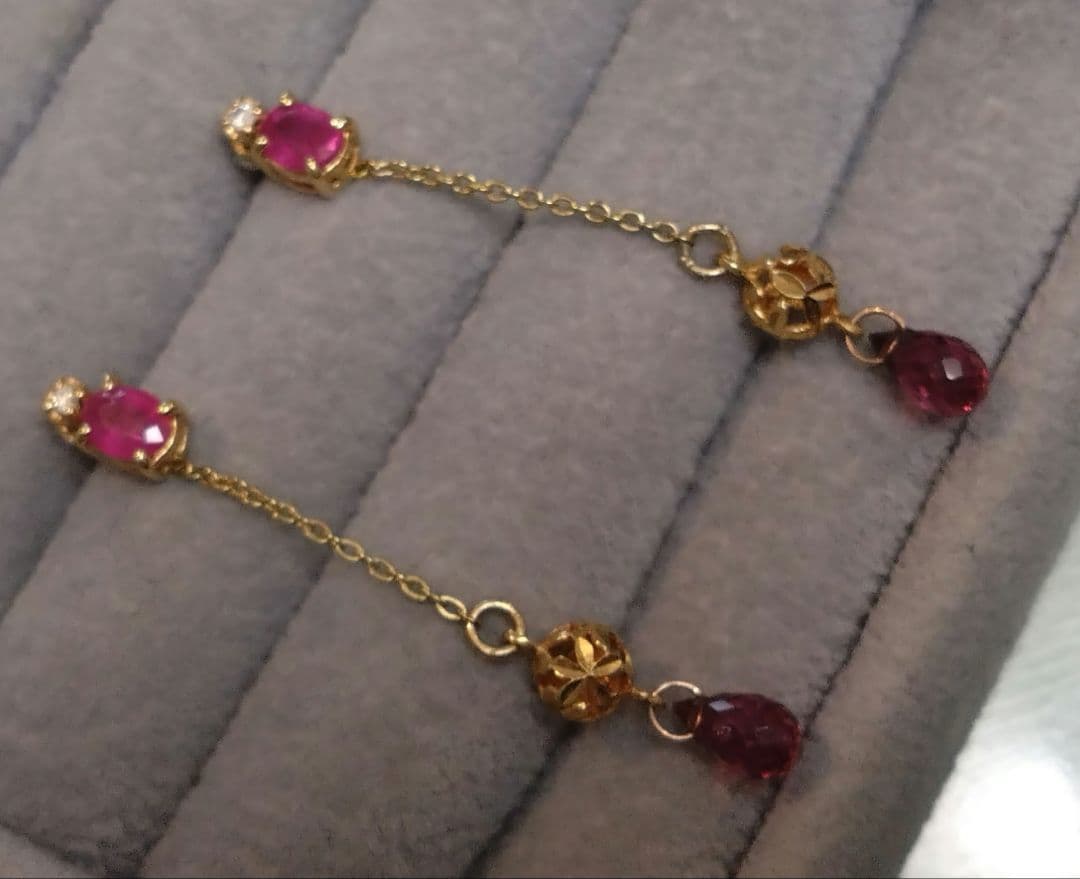 K18 ピアスチャームペア ロードライトガーネット