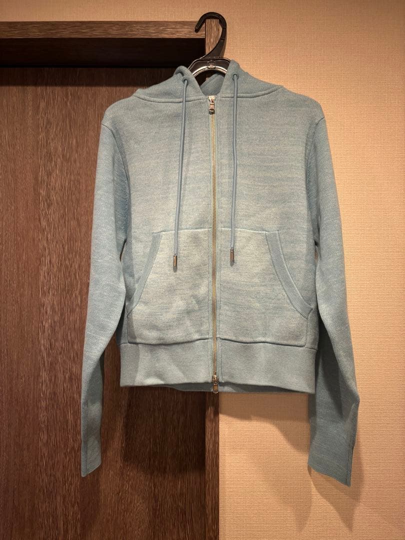 CABaN コットンカシミヤ タイトフーデットパーカ