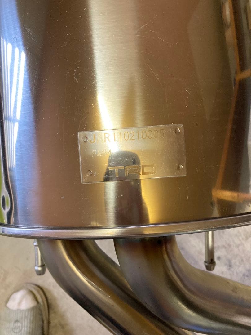 GR86 TRDマフラー本体 4本出し　車検対応　近郊なら手渡しでも可能