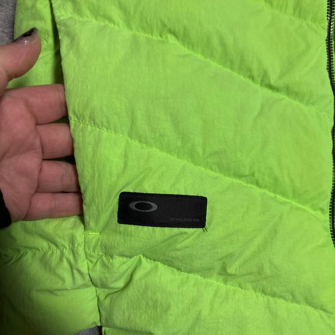 Oakley ライムグリーン ベスト