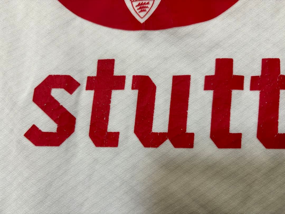 シュトゥットガルト　岡崎慎司選手　プーマ　ユニフォーム