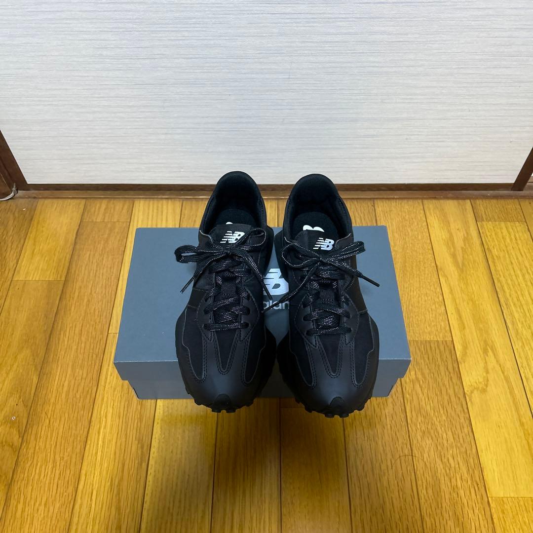 New Balance 327 オールブラック