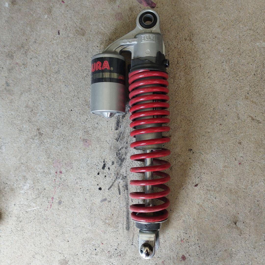 コ*ン様 リアサスペンション　ヨシムラ