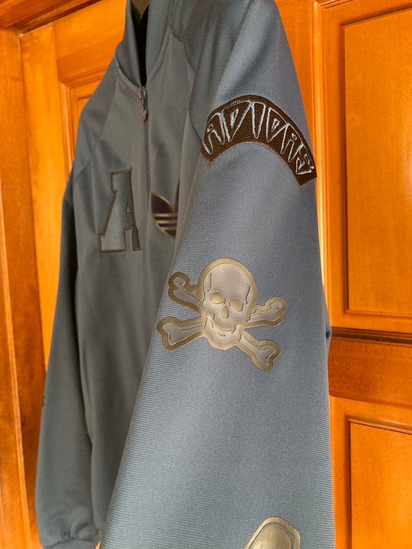 adidasアディダスレディーススポーツ、スタジャン、ジャンパー