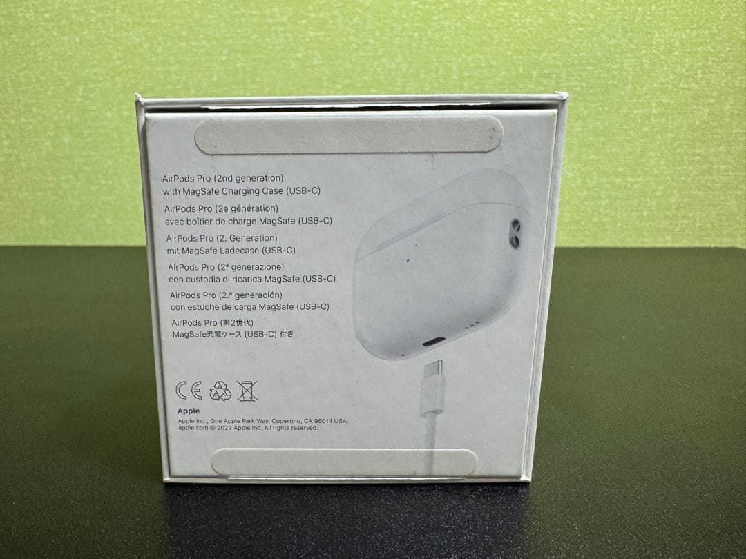 メ*め様 AirPods Pro 2 USB-C 本体 充電ケース 付属品完備