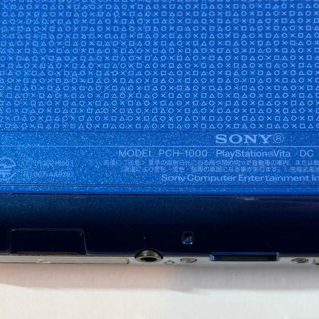 9-042 PSVITA PCH-1000 サファイア・ブルー 箱付き