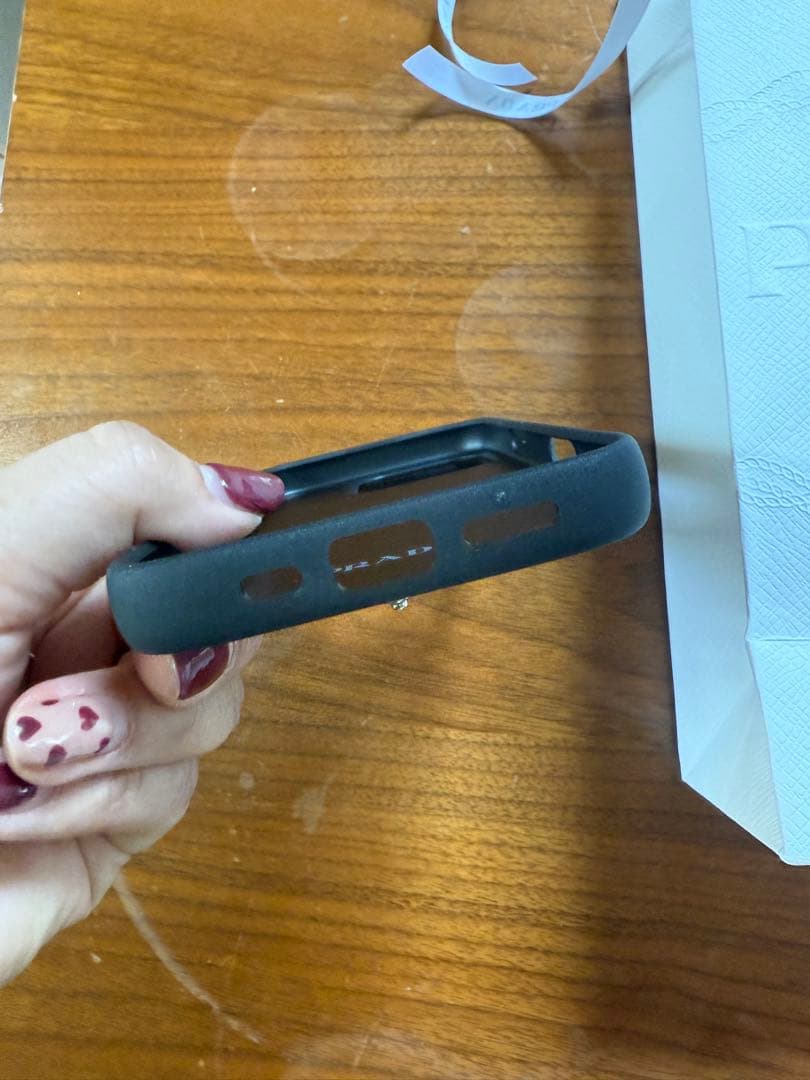 PRADA iPhone16pro ホワイト プラダ