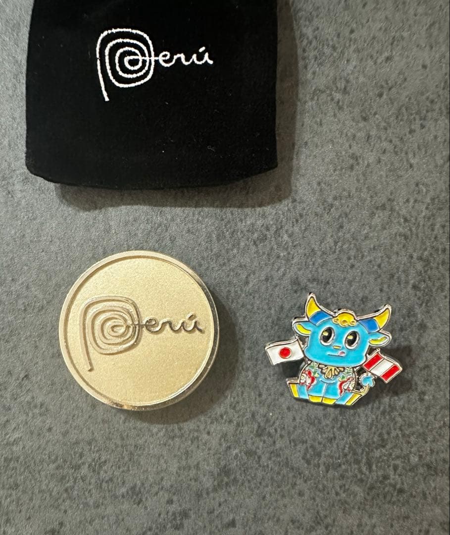 万博　ペルー　パビリオン　ピンバッチ　マグネットピン　ぬいぐるみ　3点セット