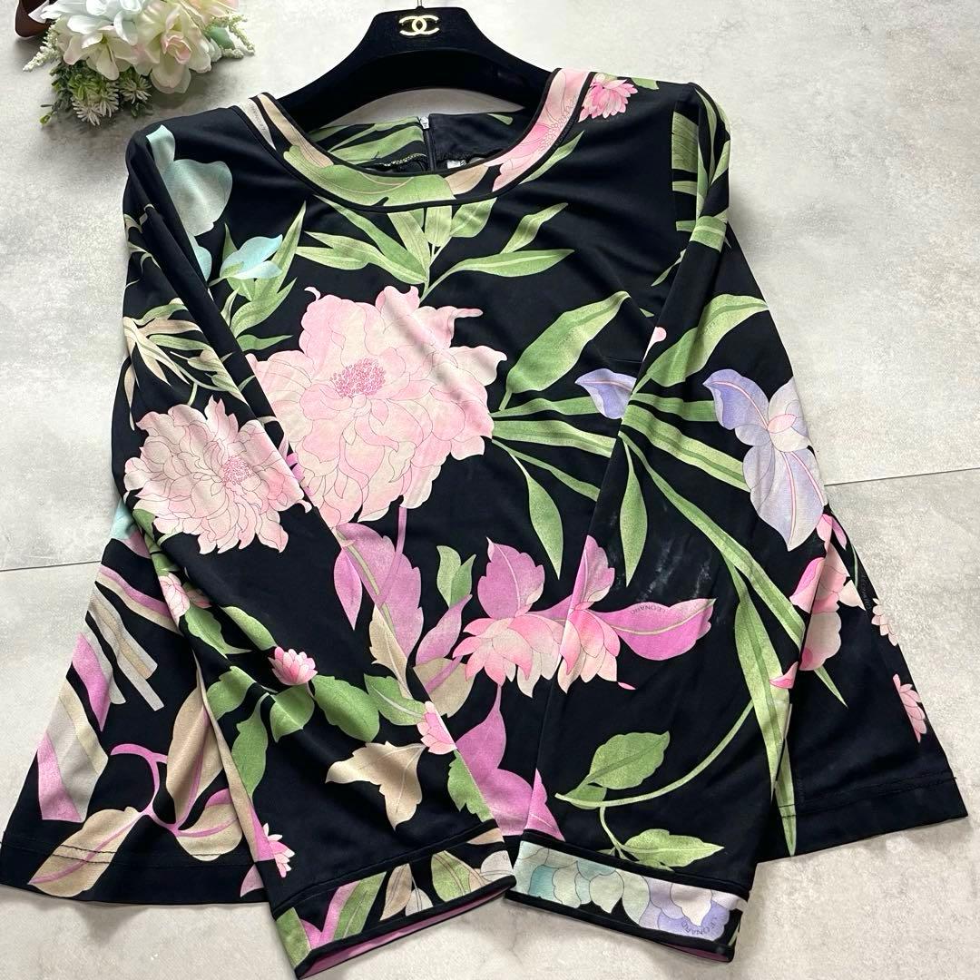 大きいサイズ✨レオナール トップス ロンT 長袖　花 総柄 LL カンカン素材