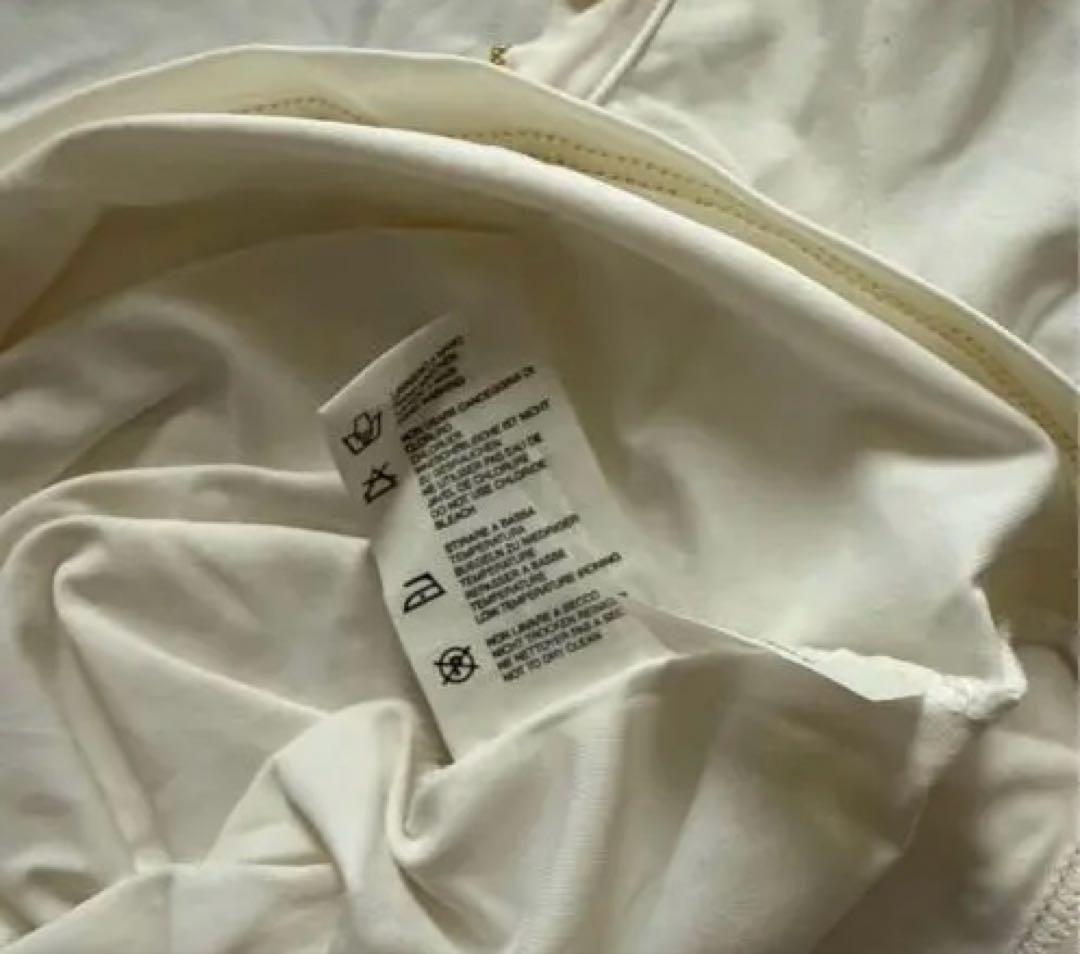 新品タグ付 Blumarine ロゴ刺繍 Tシャツ 38 イタリア製 希少