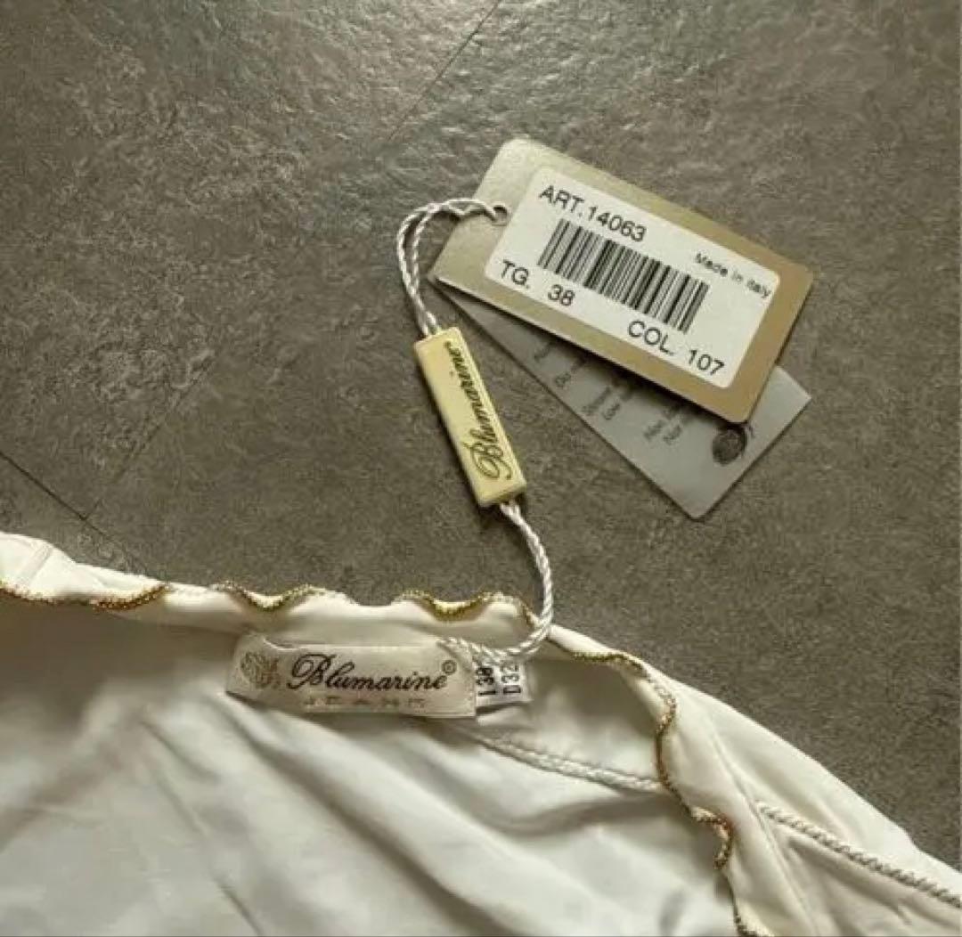 新品タグ付 Blumarine ロゴ刺繍 Tシャツ 38 イタリア製 希少