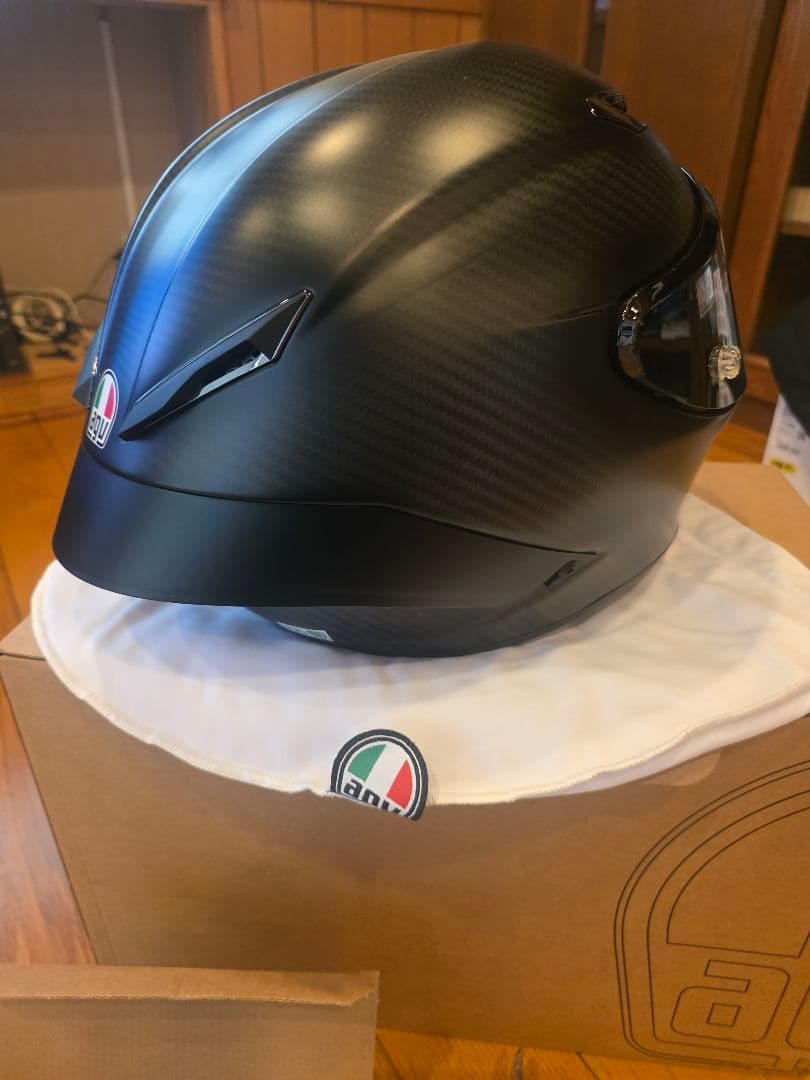 AGV Pista GP RR ヘルメット M