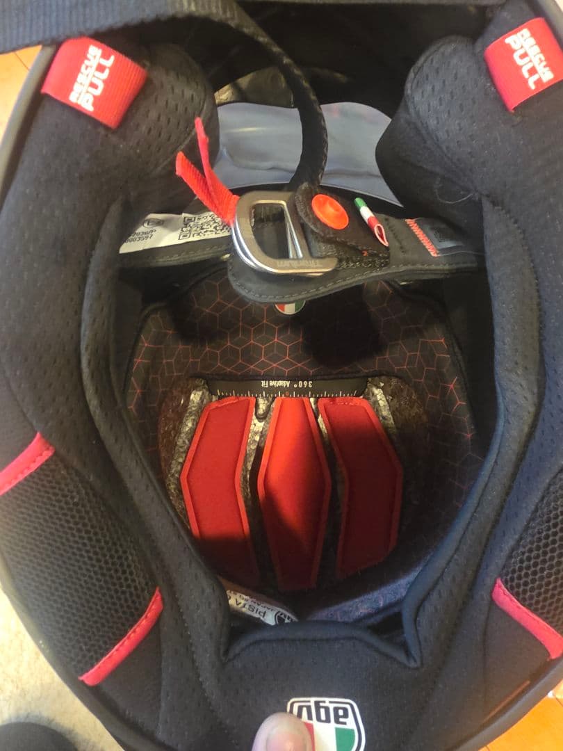 AGV Pista GP RR ヘルメット M