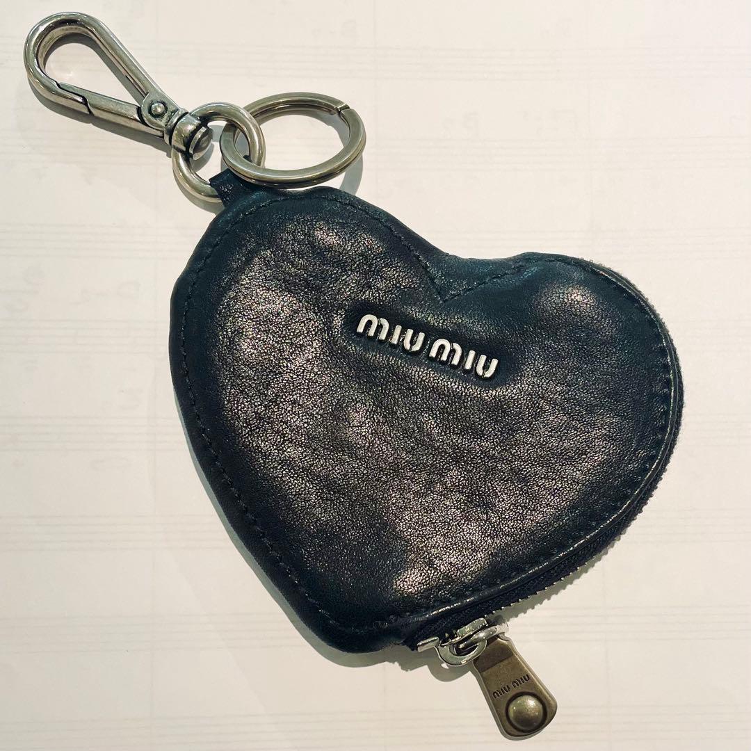 ももももももかMIU MIU ハート型 レザー クリスタル チャーム