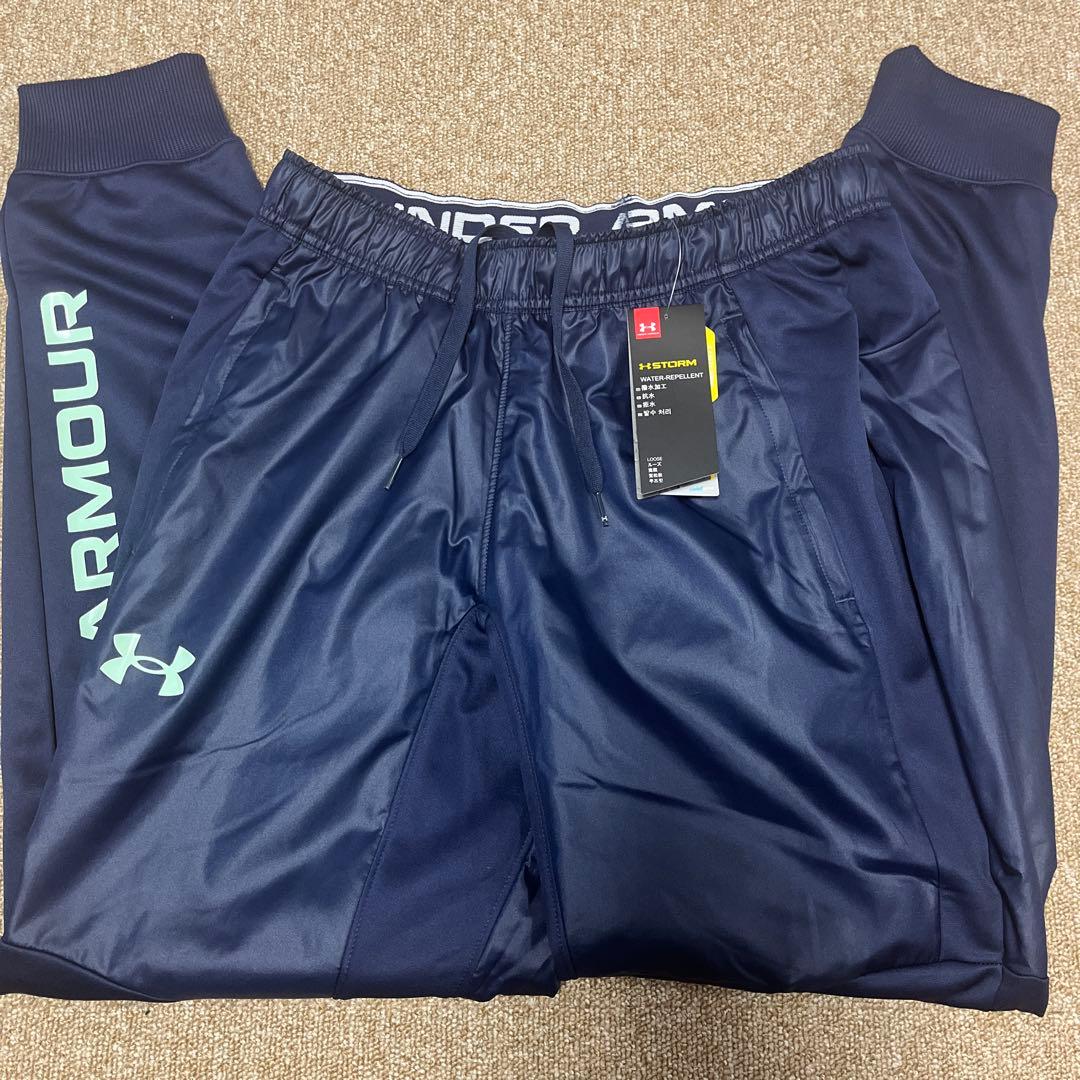 新品未使用 タグ付き アンダーアーマー ジャケット パンツ　セットアップ