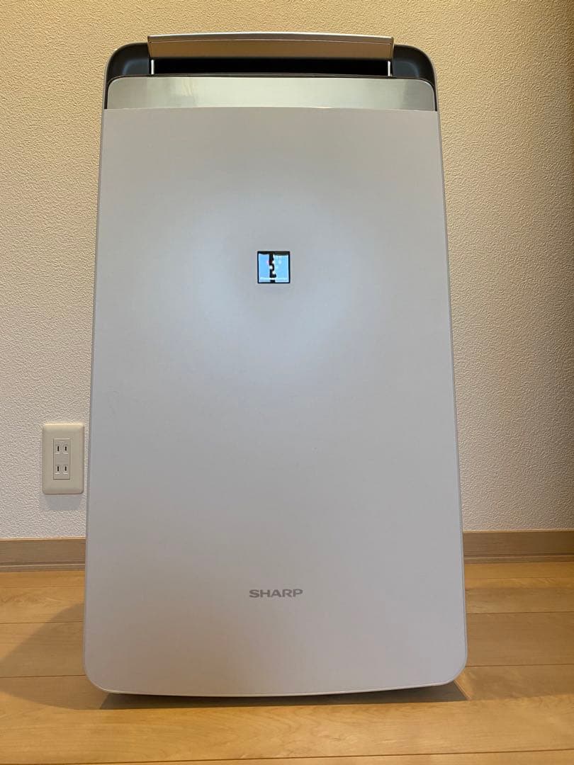 【美品】SHARP シャープ　衣類乾燥除湿機　CV-R180-W ホワイト