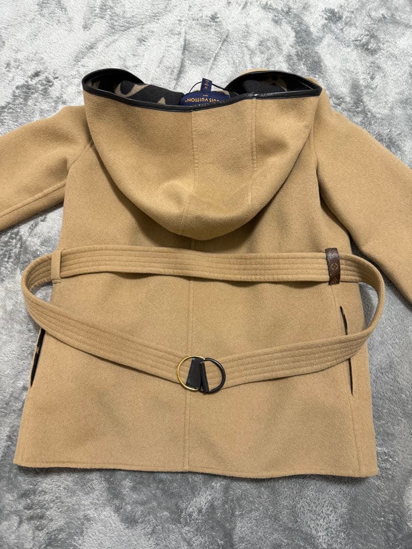 LOUIS VUITTON 34 シグネチャーショートフーデッドラップコート