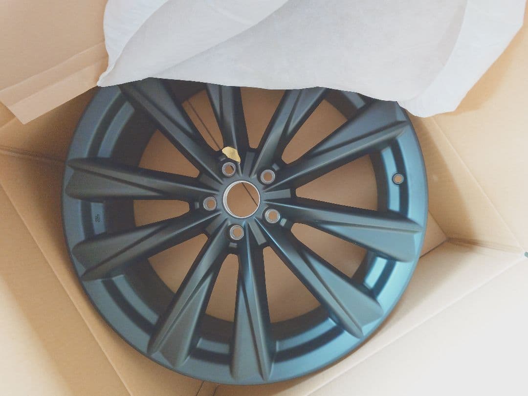 t*o様 レクサスＲＸ500h F 純正21インチ8j+40 1本　黒