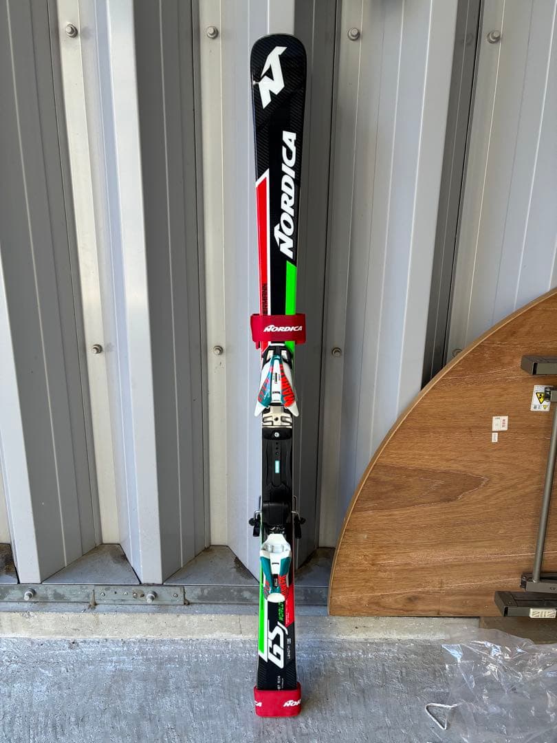 新品　未使用　Nordica GSj World Cup スキー 135cm