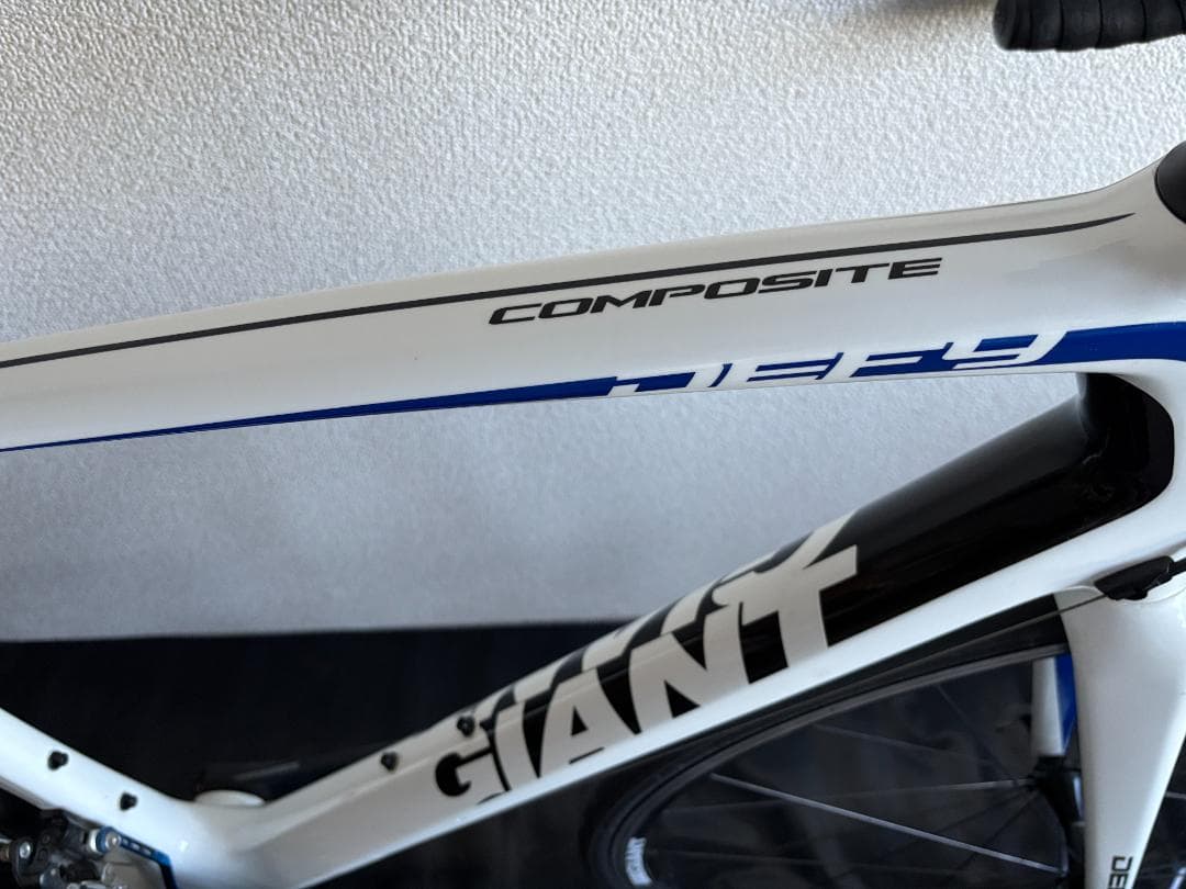 GIANT DEFY COMPOSITE3　2013　105に変更　札幌