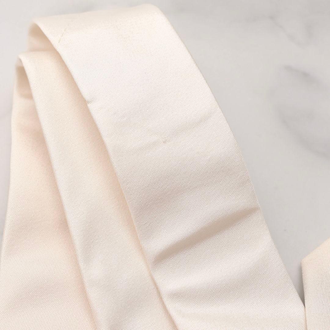 少し難あり 未使用 バーバリー BURBERRY ホワイト シルクネクタイ