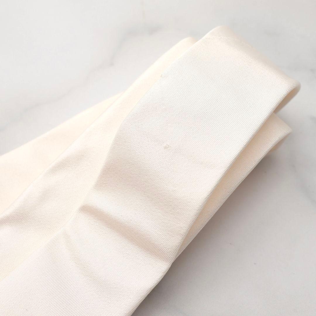 少し難あり 未使用 バーバリー BURBERRY ホワイト シルクネクタイ