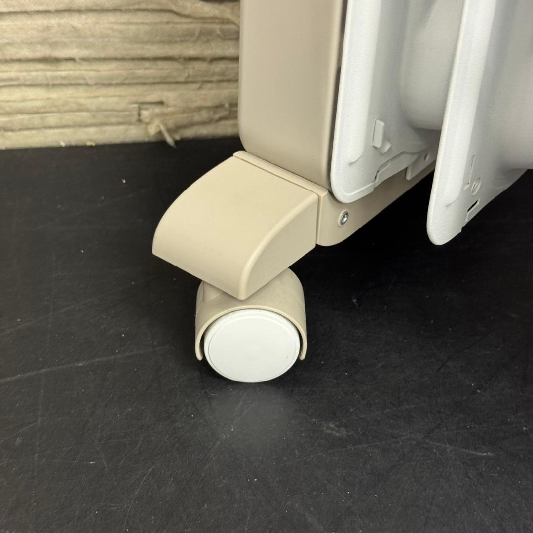 ☆デロンギオイルヒーター ヴェルティカルド RHJ21F0812-WH