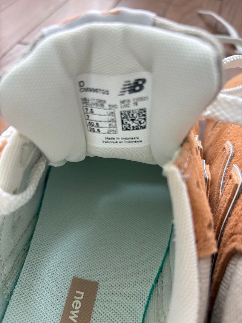 新品　未使用ニューバランスCM996スニーカー