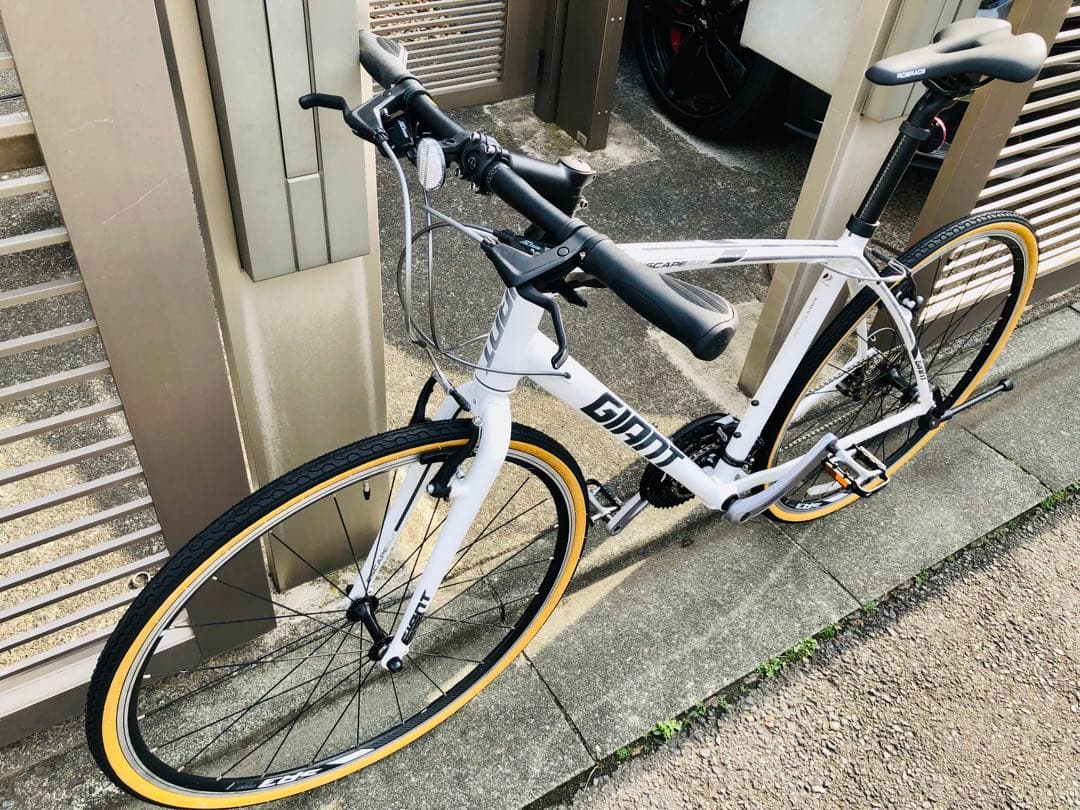 ☆GIANT ESCAPE RX ジャイアント エスケープ Mサイズ 人気の白