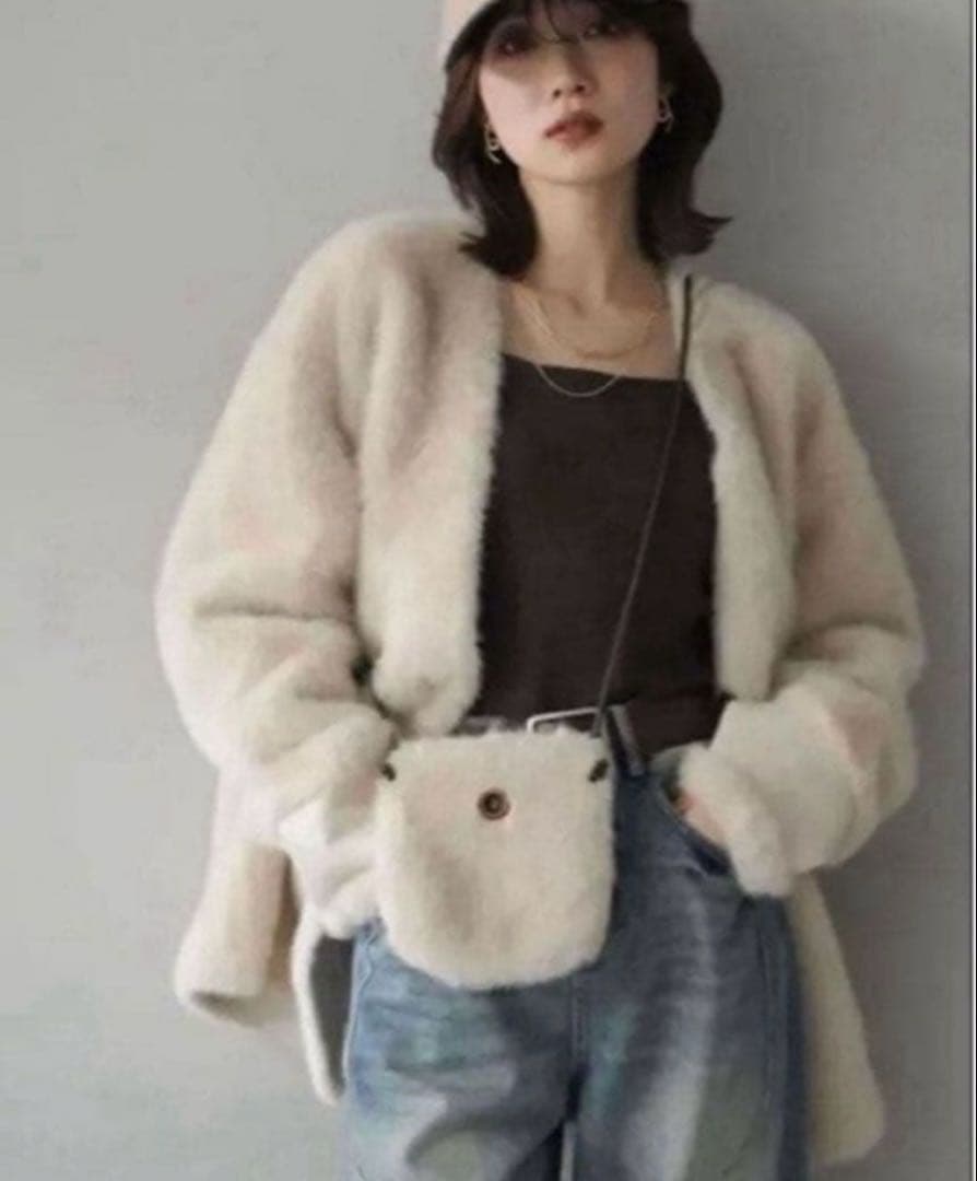 バッグ付エコファーノーカラーコート ベージュ/ lumierリュミエ 同型