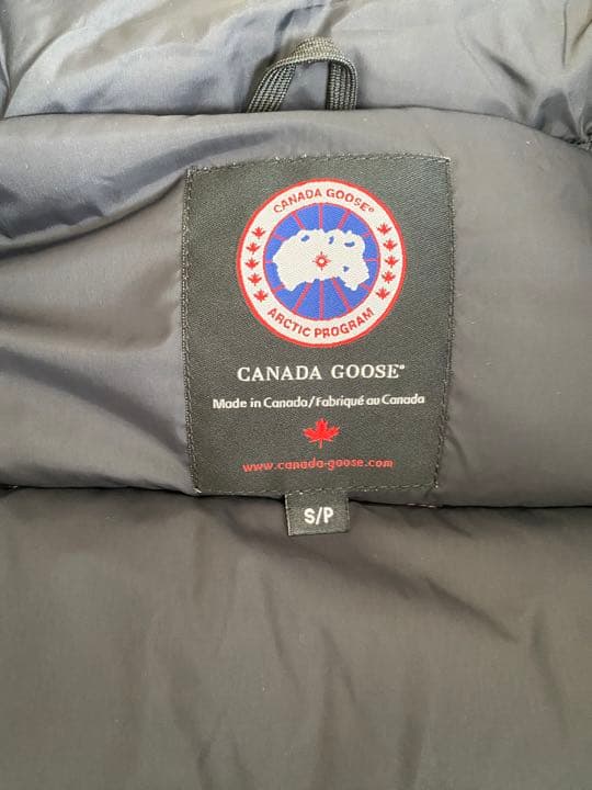 今のうち！美品！カナダグース ダウンベスト