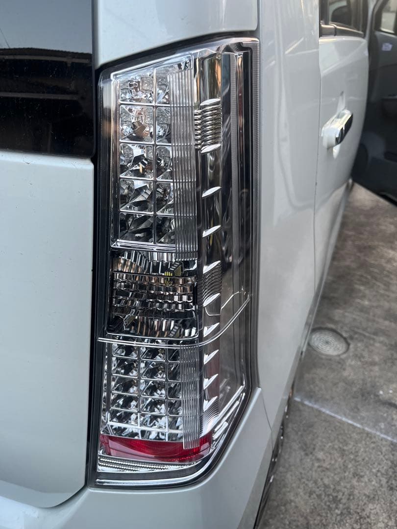 テールランプ クリア/レッド 左右2個セット。