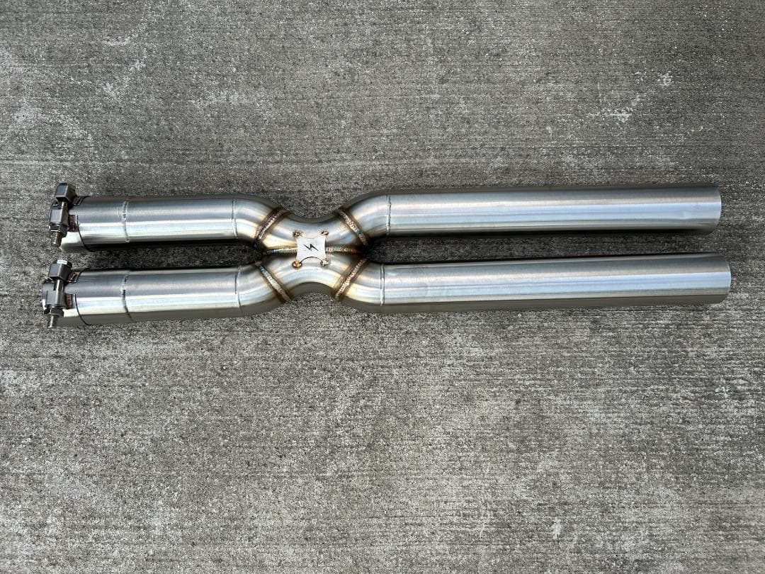 マセラティ グラントゥーリズモ センターパイプ 送料無料 新品未使用