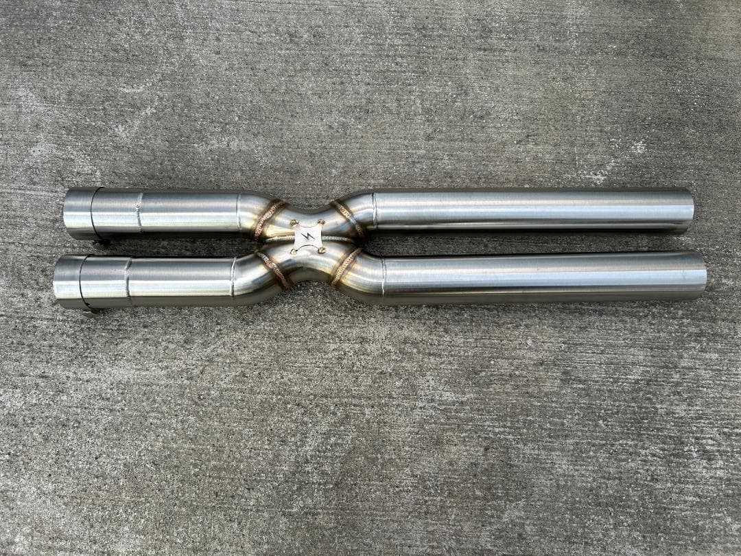 マセラティ グラントゥーリズモ センターパイプ 送料無料 新品未使用