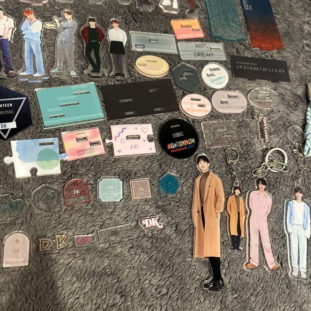 SEVENTEEN ドギョム アクスタ セット