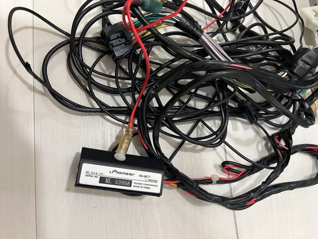 ナビ　カロッツェリア　carrozzeria AVIC-RZ300バックカメラ