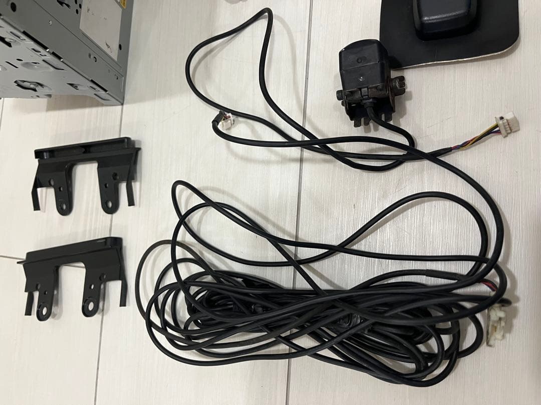 ナビ　カロッツェリア　carrozzeria AVIC-RZ300バックカメラ