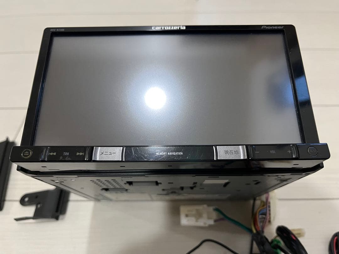 ナビ　カロッツェリア　carrozzeria AVIC-RZ300バックカメラ