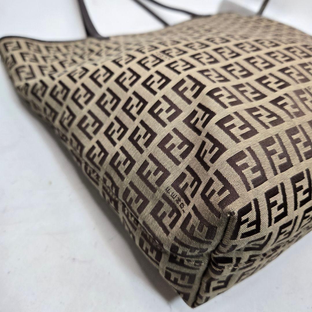 極美品 FENDI トートバッグ ズッカ柄 A4収納可能