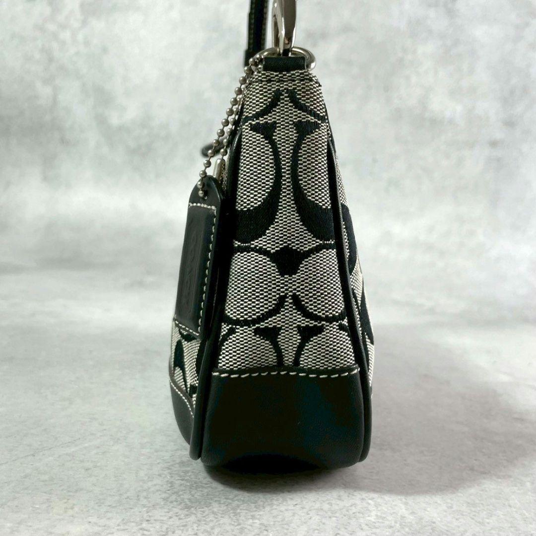 バッグ Coach accessory pouch vintage signature