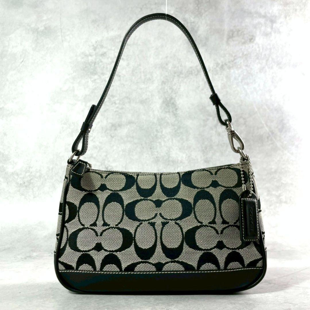 バッグ Coach accessory pouch vintage signature