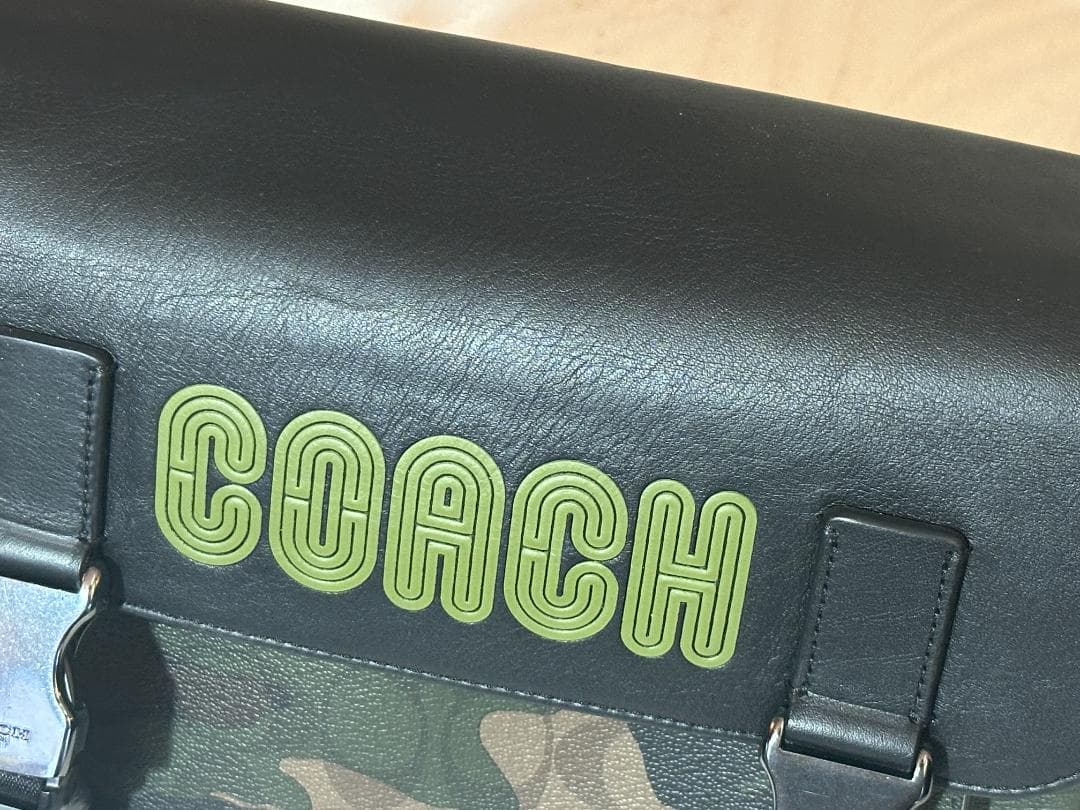 coach　トラック クロスボディ ショルダーバッグ　メンズ　迷彩　コーチ