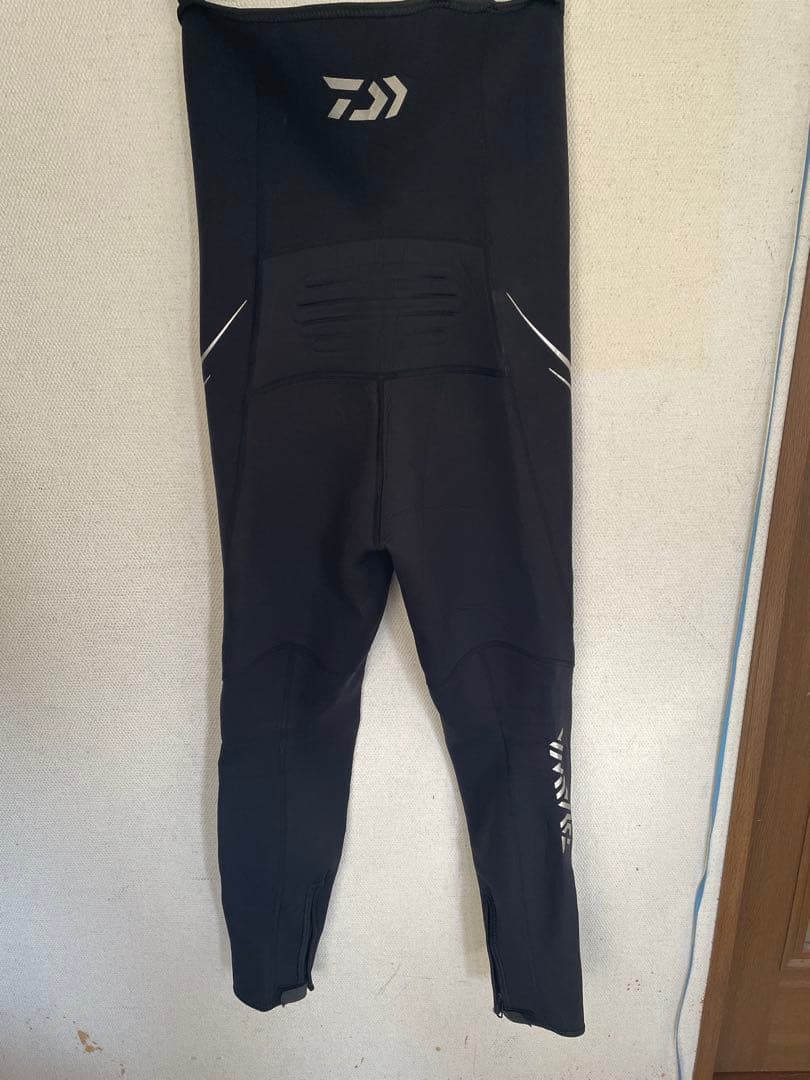 ダイワ　１mm厚　鮎タイツ　ＬＡ