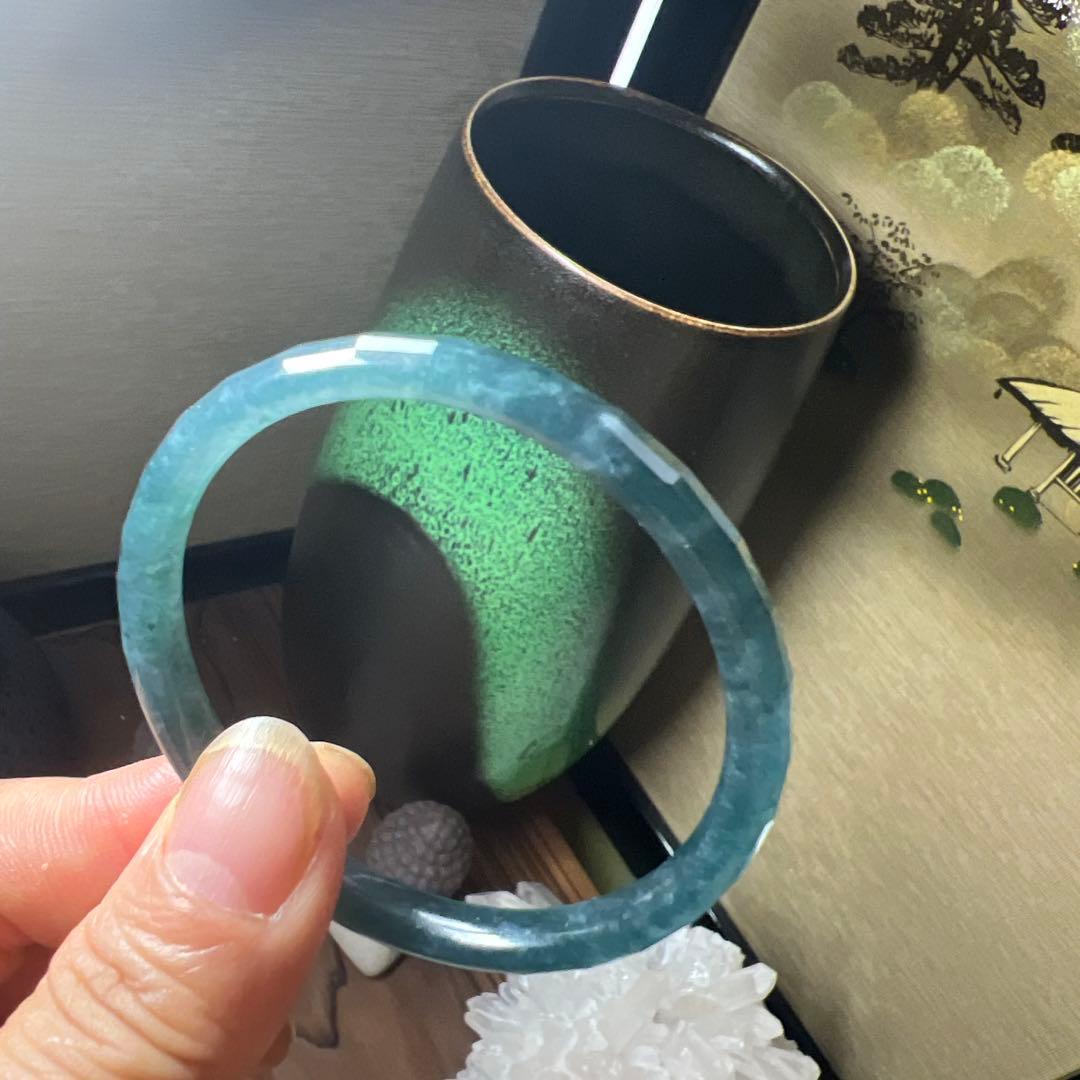 本翡翠、キラキラカット氷藍水バングル　〜52