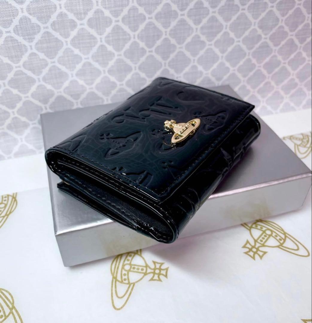 【大人気♡ショッパー付】新品 Vivienne Westwoodエナメルブラック